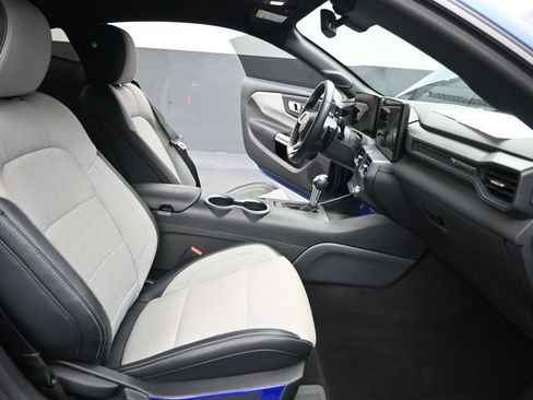 Used 2024 Ford Mustang GT RWD image 18