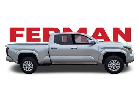 Used 2024 Toyota Tacoma SR5 image 9