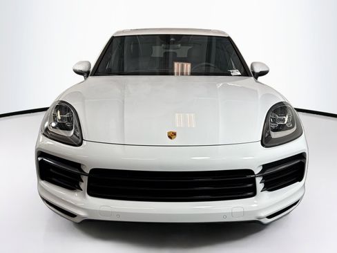 Certified 2022 Porsche Cayenne image 6