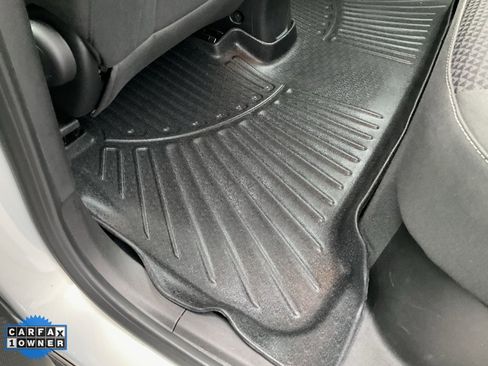 Used 2023 Chevrolet Bolt EUV LT image 28