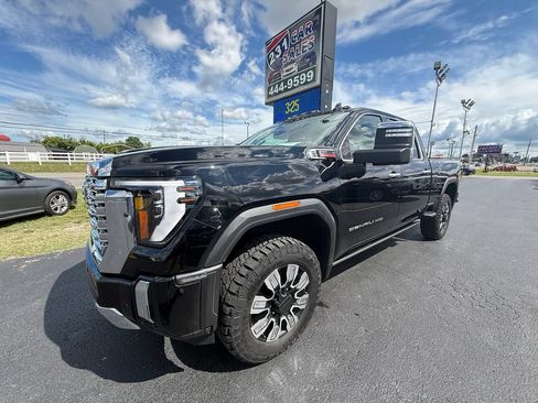 Used 2024 GMC Sierra 2500 Denali w/ Denali Reserve Package AWD/4WD image 8