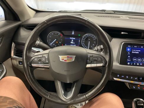 Used 2020 Cadillac XT4 Luxury AWD/4WD image 18