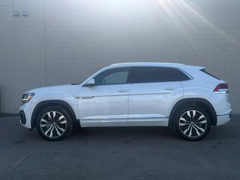 Used 2023 Volkswagen Atlas Cross Sport SEL Premium R-Line AWD/4WD image 2