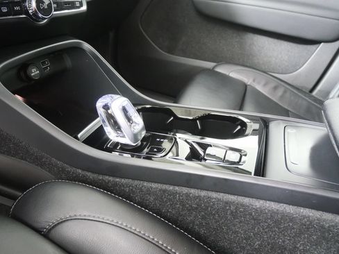 Used 2022 Volvo XC40 T5 Inscription w/ Climate Package AWD/4WD image 23