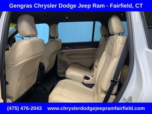 Certified 2024 Jeep Grand Cherokee L Limited AWD/4WD image 26