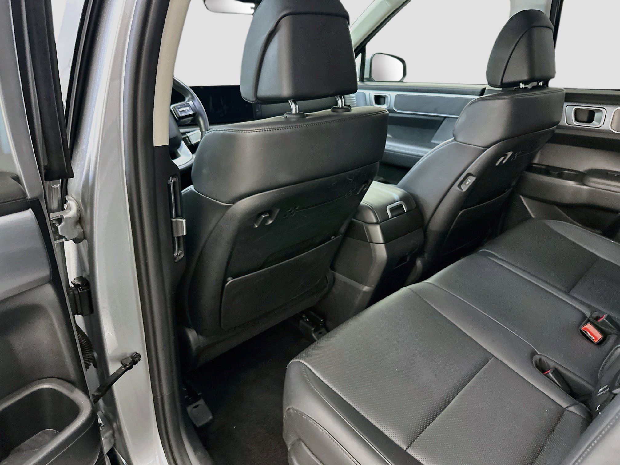 Used 2024 Hyundai Santa Fe SEL AWD/4WD image 28