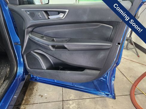 Used 2022 Ford Edge Titanium w/ Equipment Group 301A AWD/4WD image 23
