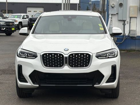 Used 2022 BMW X4 xDrive30i w/ M Sport Package 2 image 6