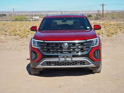 Used 2025 Volkswagen Atlas Cross Sport SE w/ Panoramic Sunroof Package