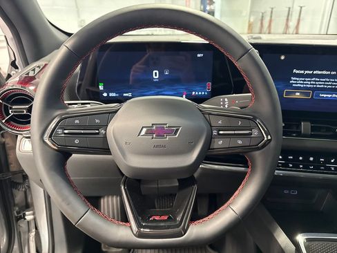 New 2026 Chevrolet Equinox RS w/ Safety and Technology Package AWD/4WD image 6