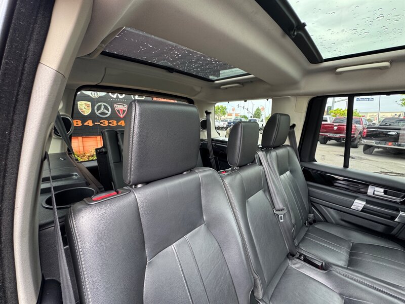 Used 2016 Land Rover LR4 HSE Silver Edition AWD/4WD image 53