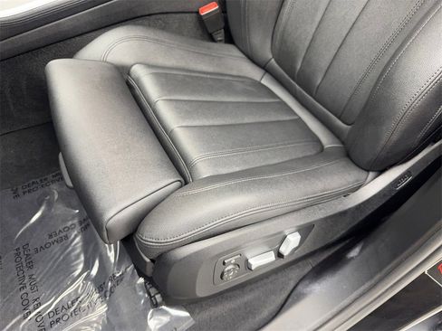 Used 2021 BMW X5 sDrive40i w/ Convenience Package image 28