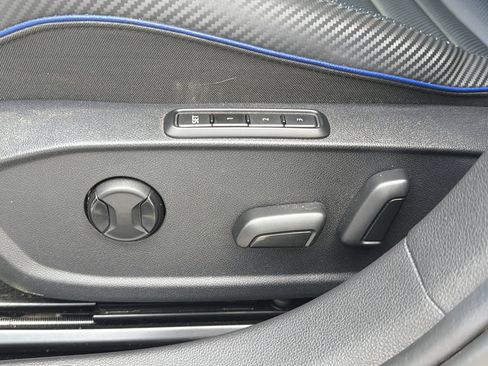 Used 2022 Volkswagen Golf R AWD/4WD image 8