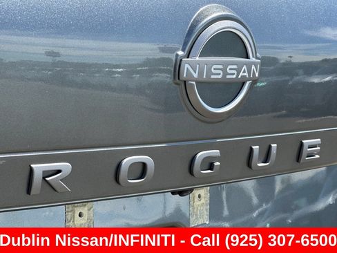 Used 2025 Nissan Rogue S FWD image 49