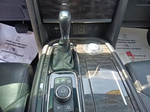 Used 2022 Nissan Armada Platinum w/ Captain's Chairs Package RWD image 26