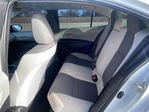 Used 2024 Toyota Corolla LE image 18