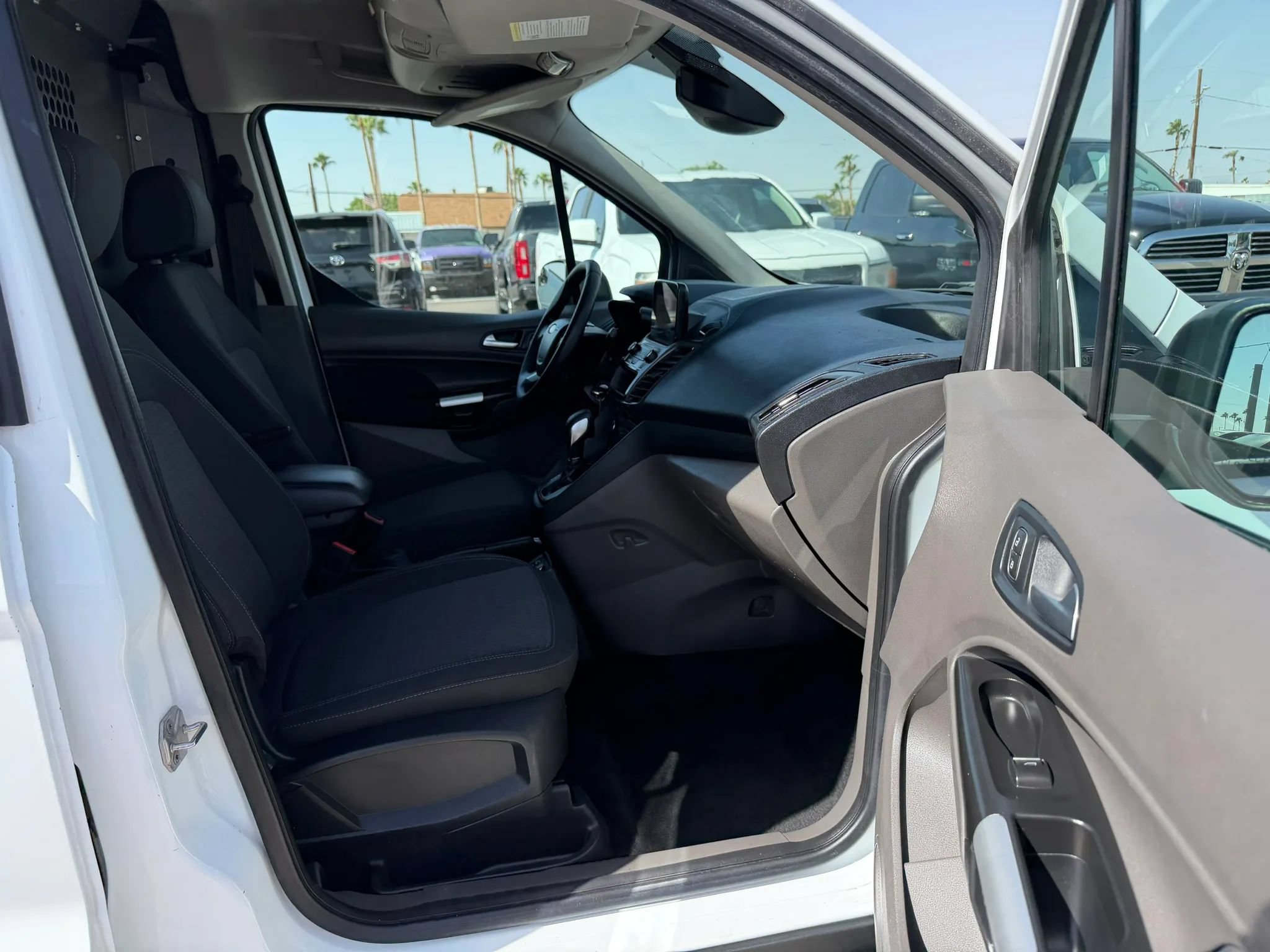Used 2020 Ford Transit Connect XLT FWD image 21