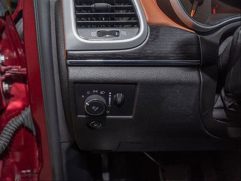 Used 2020 Jeep Grand Cherokee Summit AWD/4WD image 12