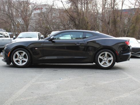 Used 2019 Chevrolet Camaro LT w/ Technology Package image 26