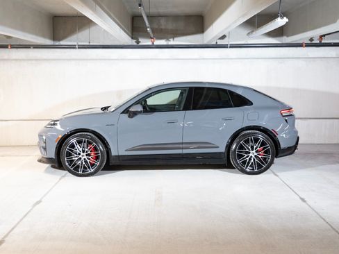 New 2026 Porsche Macan Turbo Electric AWD/4WD image 2