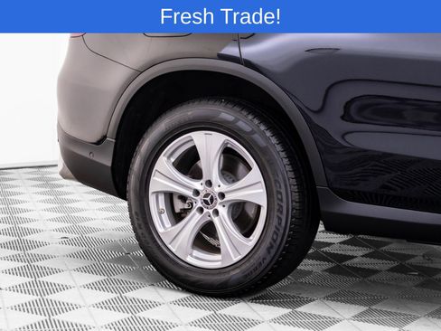 Used 2018 Mercedes-Benz GLC 300 4MATIC image 30