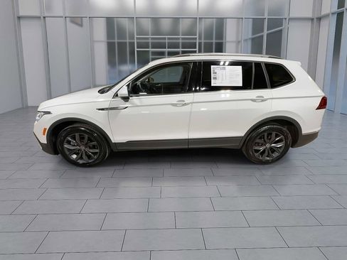 Used 2022 Volkswagen Tiguan SE image 5