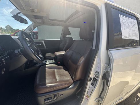 Used 2018 Toyota 4Runner SR5 image 7