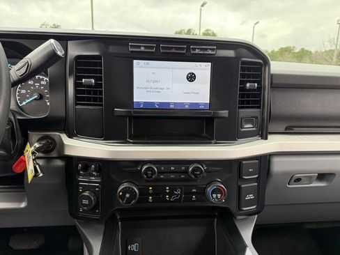 Used 2024 Ford F250 XLT w/ FX4 Off-Road Package image 21