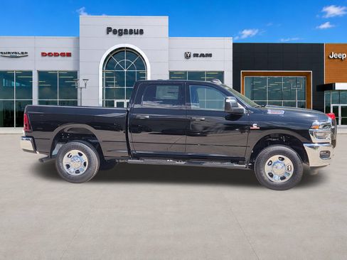 New 2026 RAM 2500 Tradesman AWD/4WD image 7