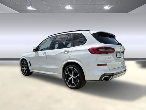 Used 2019 BMW X5 xDrive40i w/ M Sport Package image 3
