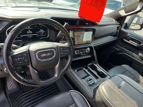 Used 2024 GMC Sierra 2500 AT4X image 22