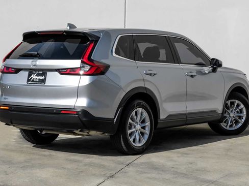 Used 2023 Honda CR-V EX-L image 9