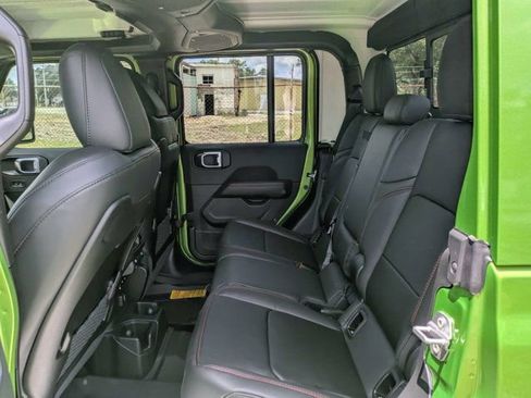 New 2026 Jeep Gladiator Rubicon AWD/4WD image 13