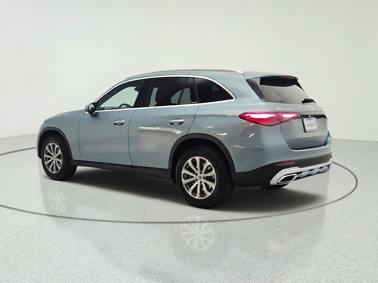 Certified 2026 Mercedes-Benz GLC 300 image 8