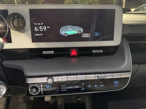 Used 2022 Hyundai Ioniq 5 Limited w/ Cargo Package image 6