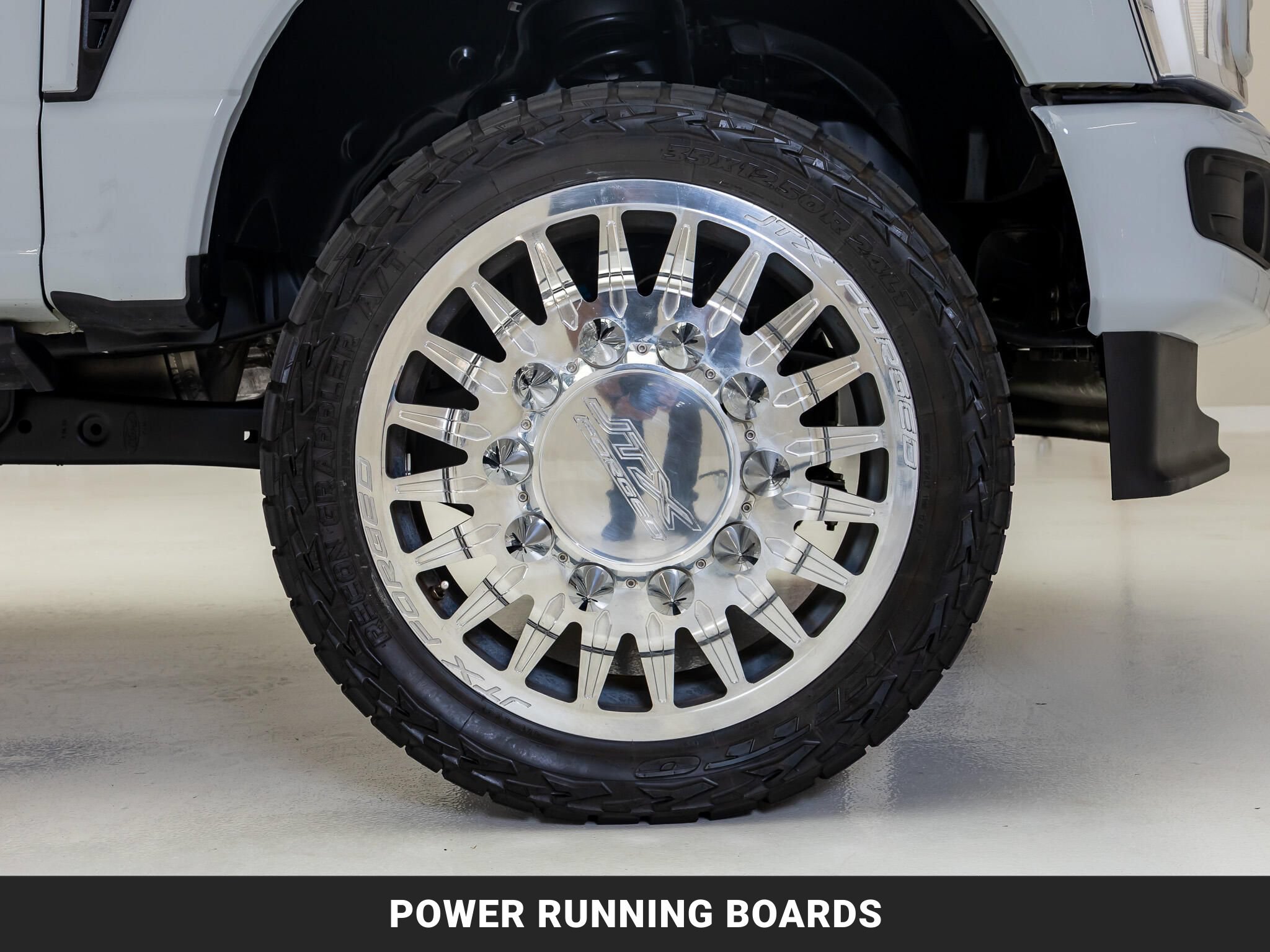Used 2025 Ford F350 XLT AWD/4WD image 11