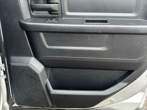 Used 2016 RAM 3500 Tradesman w/ Chrome Appearance Group image 18