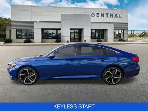 Used 2018 Honda Accord Sport image 5