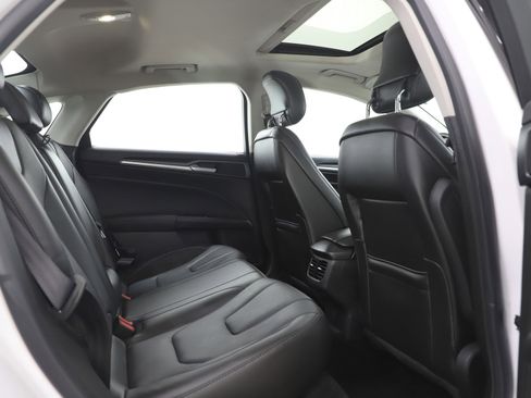 Used 2014 Ford Fusion Titanium image 12