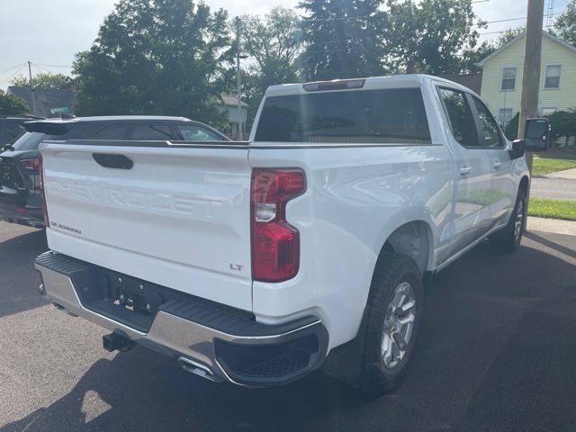Used 2025 Chevrolet Silverado 1500 LT w/ Z71 Off-Road Package AWD/4WD image 3