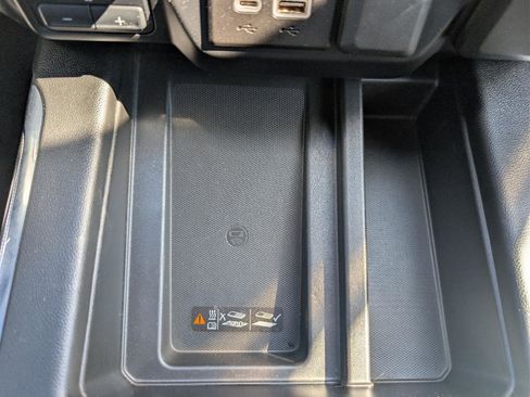 Used 2020 GMC Sierra 2500 AT4 w/ AT4 Premium Package AWD/4WD image 38