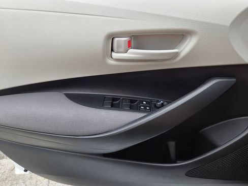 Used 2024 Toyota Corolla LE w/ LE Convenience Package FWD image 26