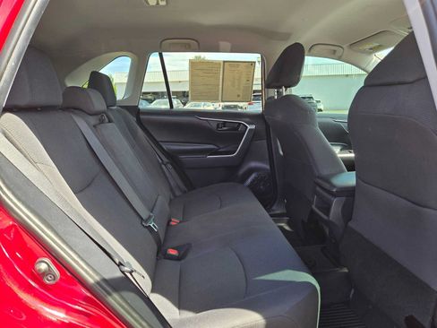 Used 2019 Toyota RAV4 LE w/ All Weather Liner Package FWD image 13