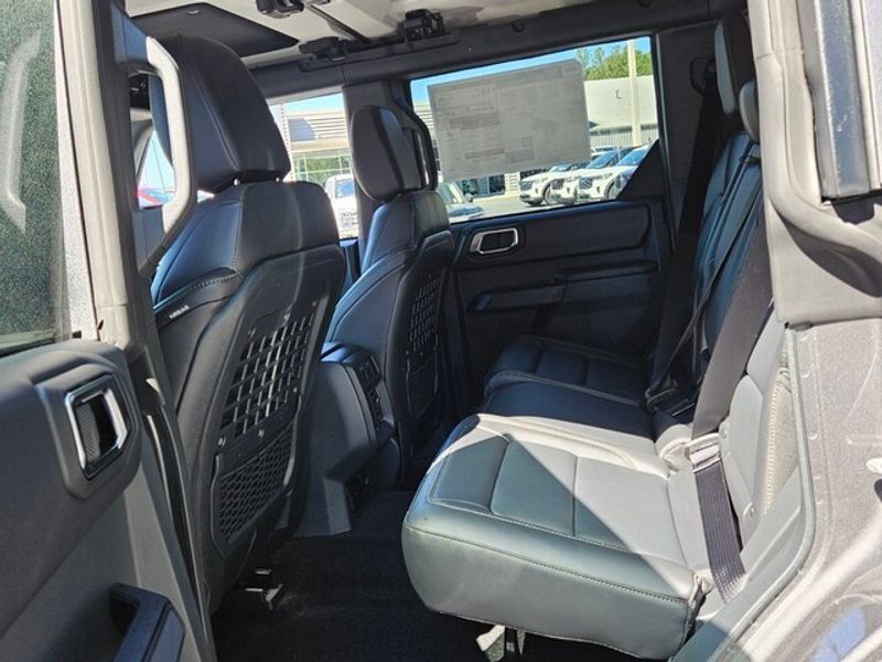 New 2025 Ford Bronco Badlands AWD/4WD image 7