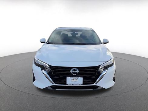 Used 2025 Nissan Sentra SV image 4