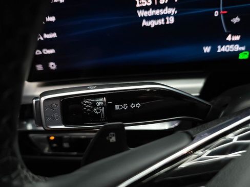 Used 2024 Cadillac Lyriq Luxury RWD image 23