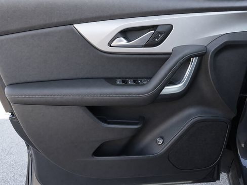 Certified 2022 Chevrolet Blazer LT FWD image 12