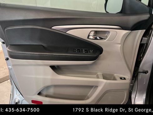 Used 2020 Honda Pilot LX image 14