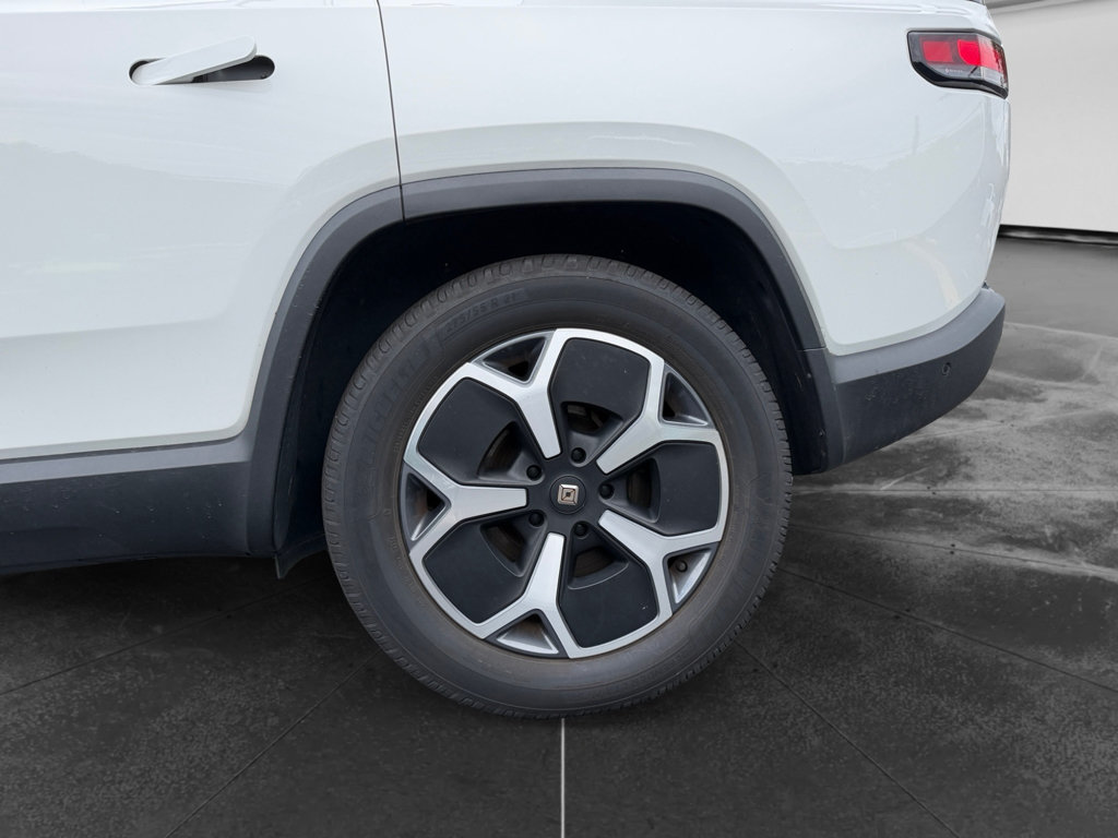 Used 2024 Rivian R1S Adventure Dual AWD/4WD image 32