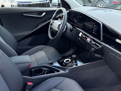 New 2026 Kia Niro Wind FWD image 14